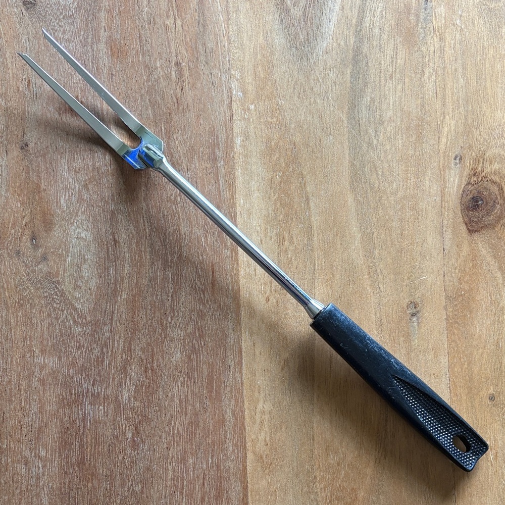 Ekco Canada Stainless Steel Carving Fork with Black Handle